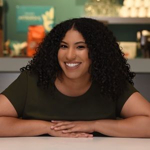 Meet your Posher, Samantha